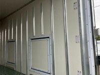 いすゞエルフ冷凍車（冷蔵車）小型（2t・3t）[写真15]