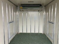 いすゞエルフ冷凍車（冷蔵車）小型（2t・3t）[写真18]