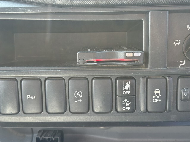 日野デュトロ平ボディ小型（2t・3t）[写真13]