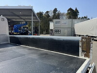 日野デュトロ平ボディ小型（2t・3t）[写真23]