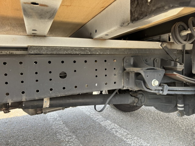 日野デュトロ平ボディ小型（2t・3t）[写真29]