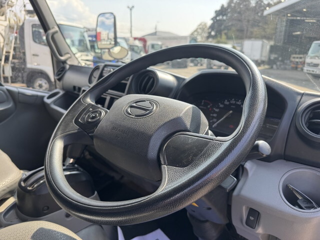 日野デュトロ平ボディ小型（2t・3t）[写真07]