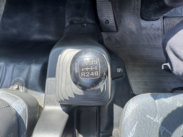 日野レンジャークレーン3段中型（4t）[写真08]