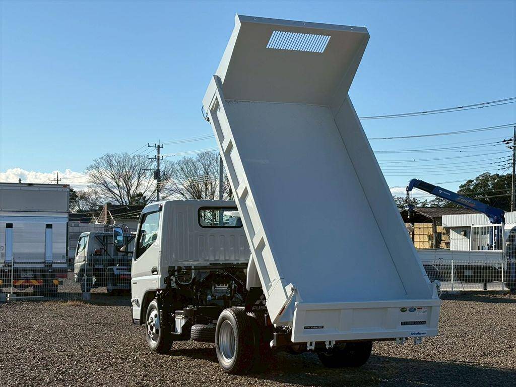 三菱ふそうキャンターダンプ小型（2t・3t）[写真10]