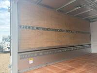 三菱ふそうキャンターアルミウイング小型（2t・3t）[写真10]