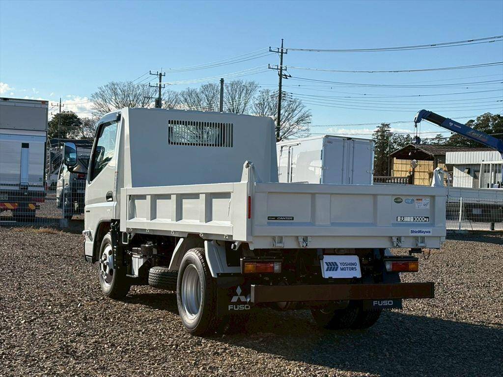 三菱ふそうキャンターダンプ小型（2t・3t）[写真03]