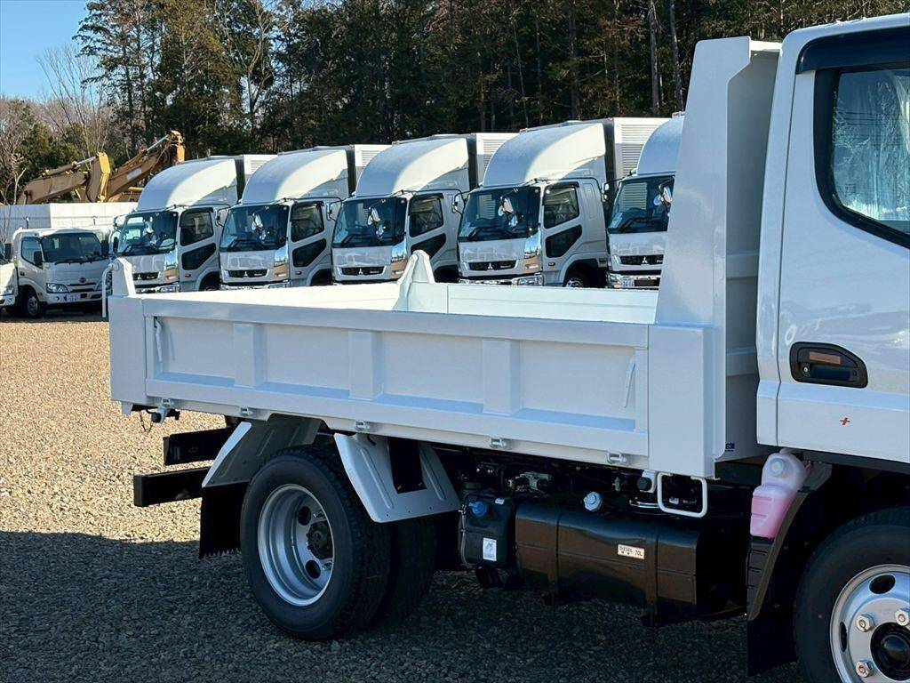 三菱ふそうキャンターダンプ小型（2t・3t）[写真04]