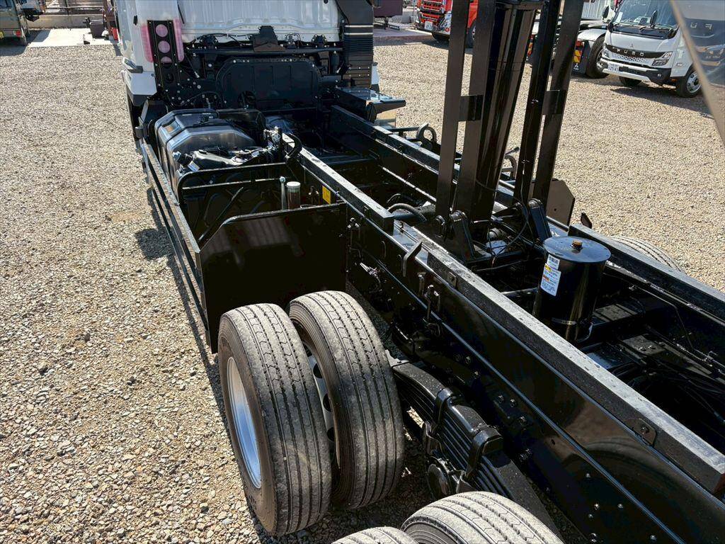 三菱ふそうスーパーグレートダンプ大型（10t）[写真14]