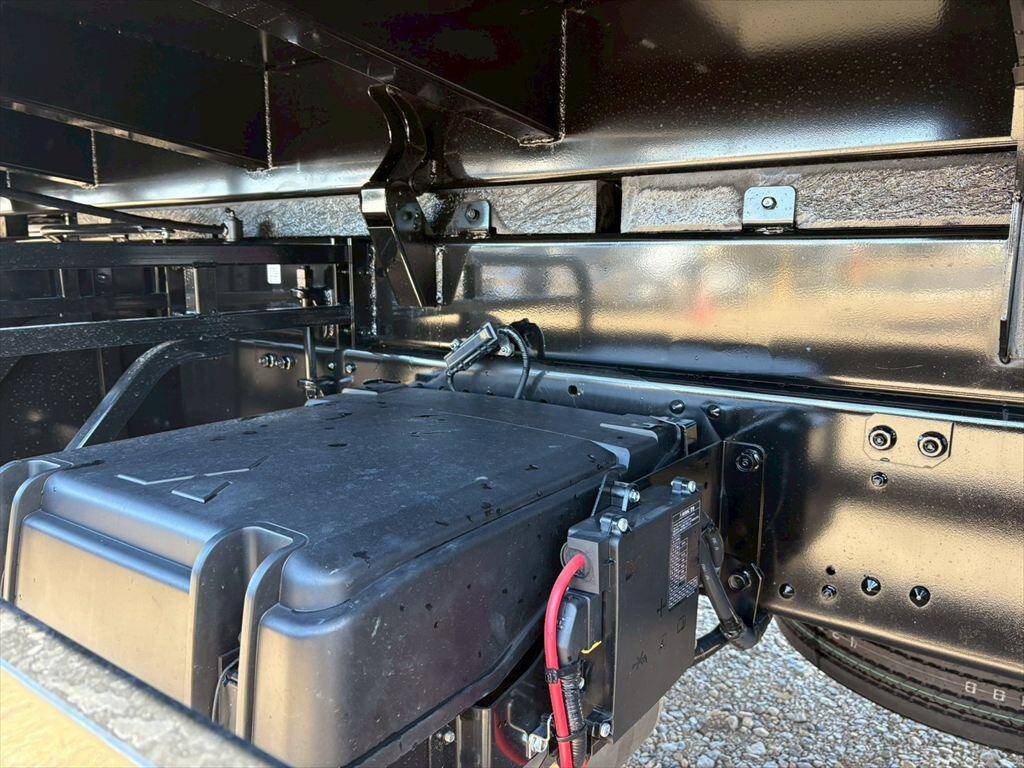 三菱ふそうスーパーグレートダンプ大型（10t）[写真18]