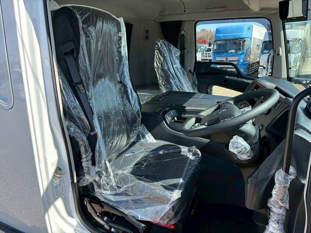 三菱ふそうスーパーグレートダンプ大型（10t）[写真21]