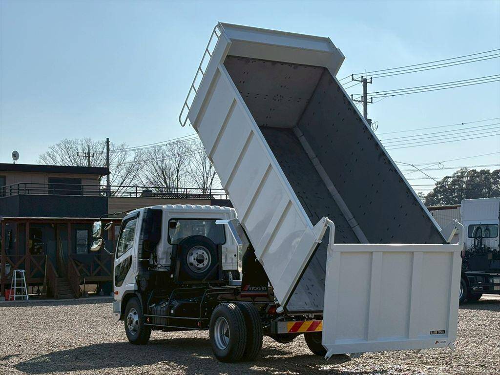 三菱ふそうファイター深ダンプ（土砂禁ダンプ）中型（4t）[写真11]