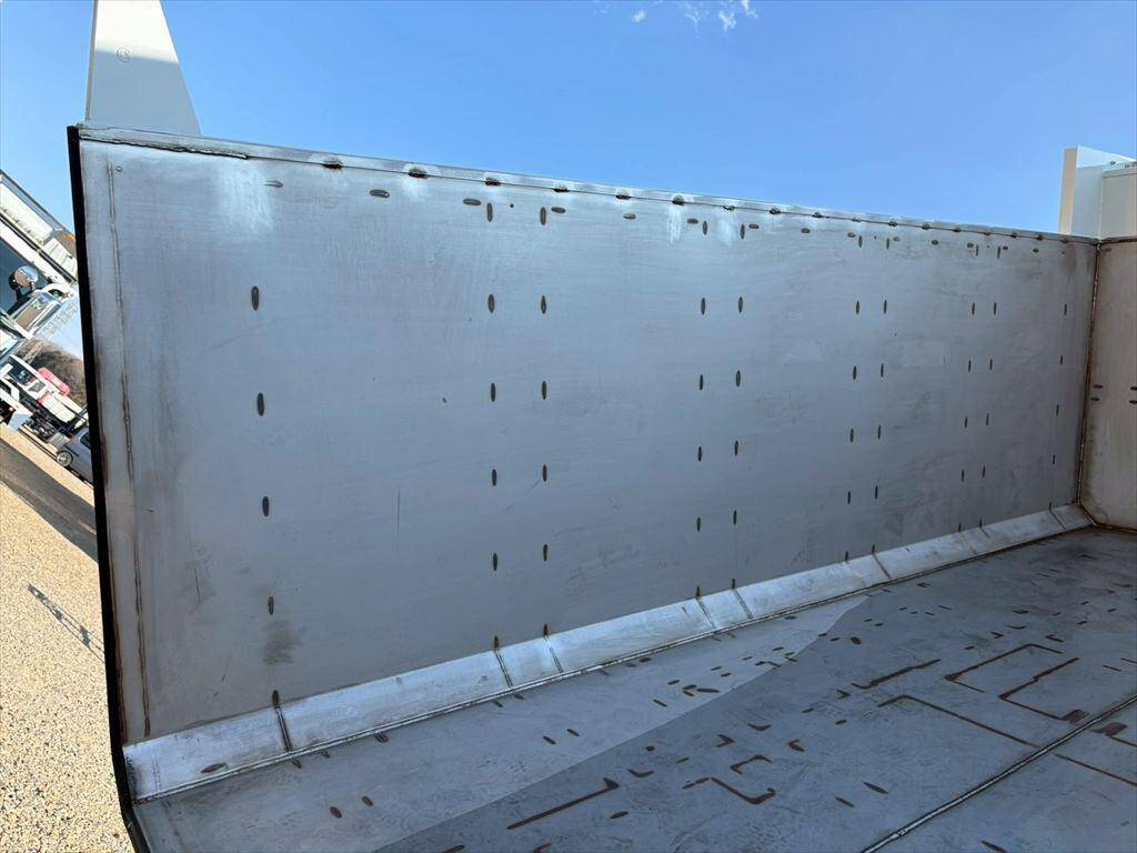 三菱ふそうファイター深ダンプ（土砂禁ダンプ）中型（4t）[写真09]