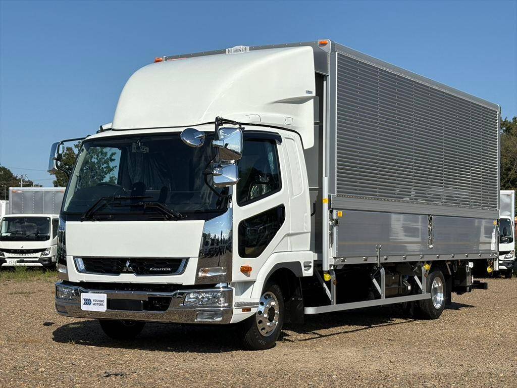 三菱ふそうファイターアルミウイング中型（4t）[写真01]