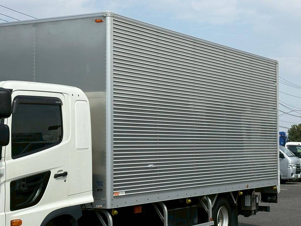 日野レンジャーアルミバン中型（4t）[写真06]