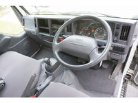 マツダタイタンダブルキャブ（Wキャブ）小型（2t・3t）[写真11]