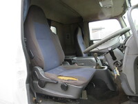 三菱ふそうファイターアルミウイング中型（4t）[写真13]