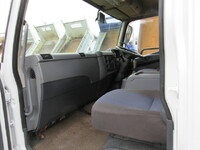 三菱ふそうファイターアルミウイング中型（4t）[写真19]