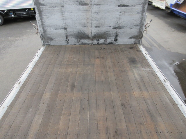 三菱ふそうファイターアルミウイング中型（4t）[写真31]