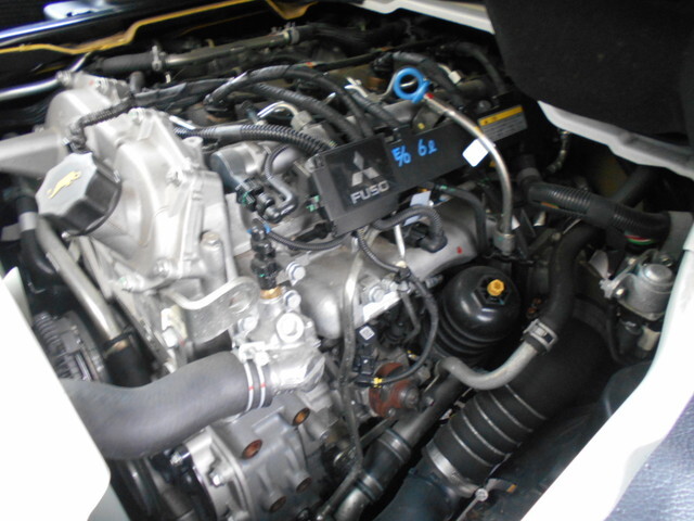 三菱ふそうキャンター平ボディ小型（2t・3t）[写真14]