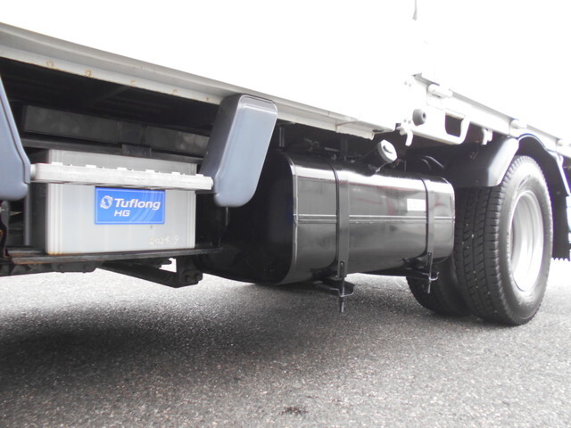 三菱ふそうキャンター平ボディ小型（2t・3t）[写真15]