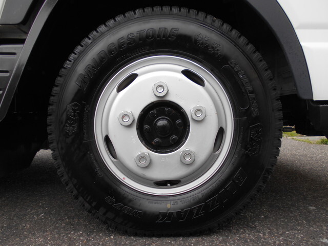 三菱ふそうキャンター平ボディ小型（2t・3t）[写真19]