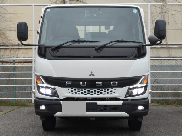 三菱ふそうキャンター平ボディ小型（2t・3t）[写真03]