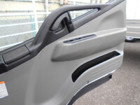 三菱ふそうキャンター平ボディ小型（2t・3t）[写真38]