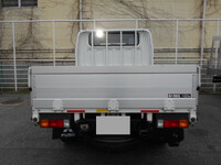 三菱ふそうキャンター平ボディ小型（2t・3t）[写真09]