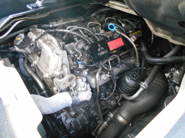 三菱ふそうキャンター平ボディ小型（2t・3t）[写真15]