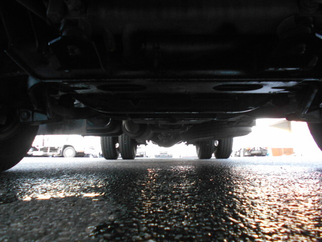 三菱ふそうキャンター平ボディ小型（2t・3t）[写真18]