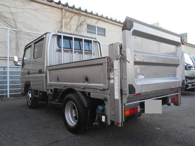 三菱ふそうキャンター平ボディ小型（2t・3t）[写真02]