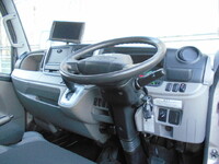 三菱ふそうキャンター平ボディ小型（2t・3t）[写真29]