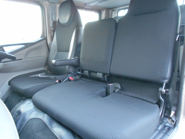 三菱ふそうキャンター平ボディ小型（2t・3t）[写真31]