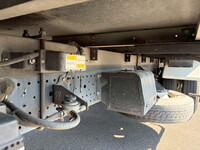 いすゞエルフ冷凍車（冷蔵車）小型（2t・3t）[写真26]