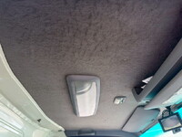 いすゞエルフ冷凍車（冷蔵車）小型（2t・3t）[写真38]