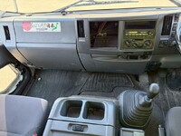 いすゞフォワードアルミウイング中型（4t）[写真41]