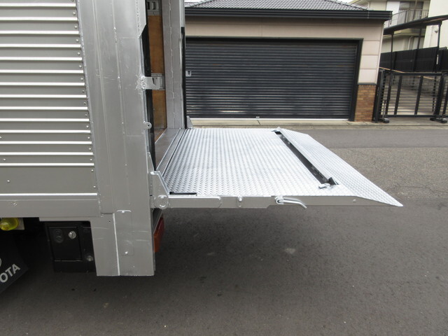 トヨタその他の車種アルミバン小型（2t・3t）[写真13]