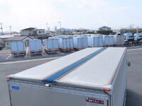 いすゞフォワードアルミウイング中型（4t）[写真11]