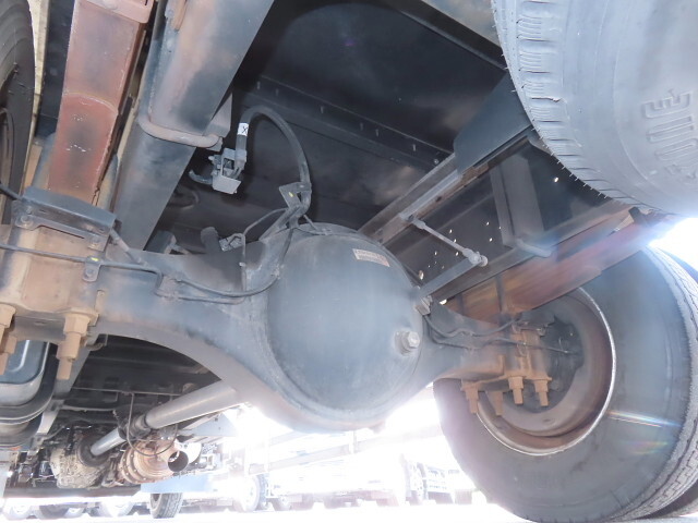 いすゞフォワードアルミウイング中型（4t）[写真14]