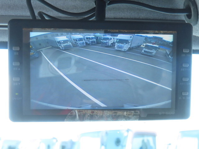 いすゞフォワードアルミウイング中型（4t）[写真26]