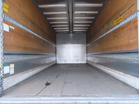 いすゞフォワードアルミウイング中型（4t）[写真30]