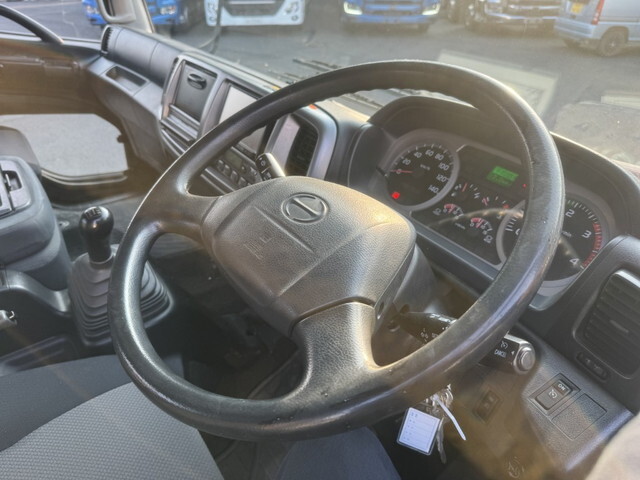 日野レンジャークレーン付中型（4t）[写真25]