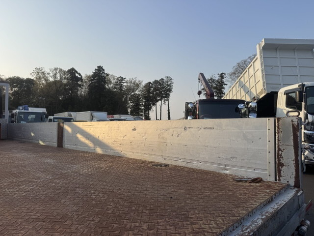 日野レンジャークレーン付中型（4t）[写真09]