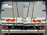 いすゞエルフ冷凍車（冷蔵車）小型（2t・3t）[写真17]