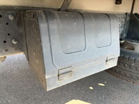 いすゞエルフ冷凍車（冷蔵車）小型（2t・3t）[写真24]