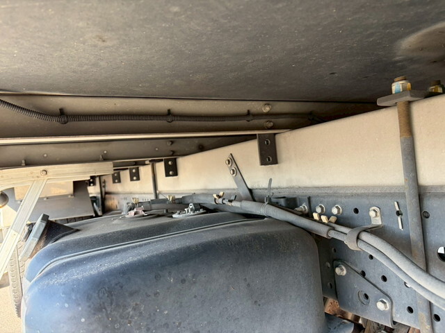 いすゞエルフ冷凍車（冷蔵車）小型（2t・3t）[写真28]