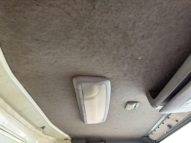 いすゞエルフ冷凍車（冷蔵車）小型（2t・3t）[写真36]