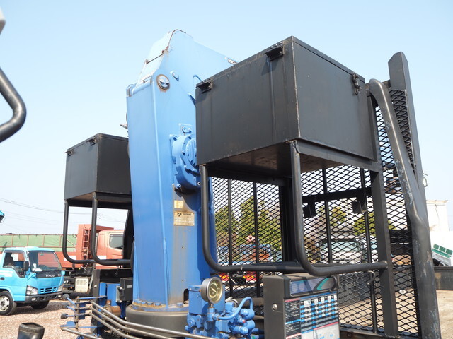 いすゞフォワードクレーン6段増トン（6t・8t）[写真33]