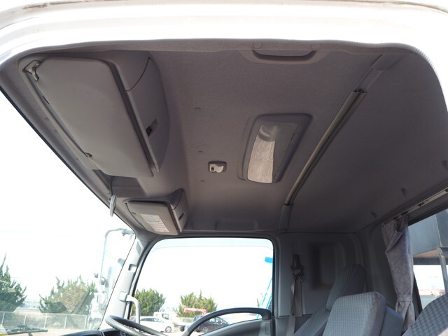 いすゞフォワードクレーン6段増トン（6t・8t）[写真34]