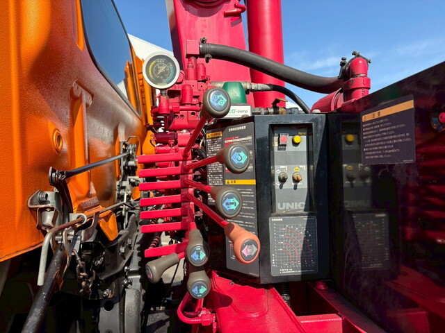 日野レンジャーセーフティクレーン4段増トン（6t・8t）[写真23]